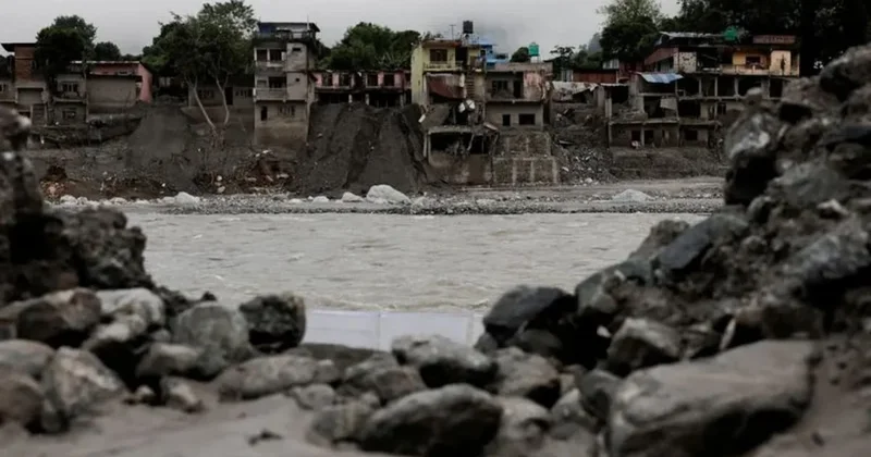 Hindistan ilə Nepalda daşqın və torpaq sürüşmələri nəticəsində ölənlərin sayı 70 ə çatıb
