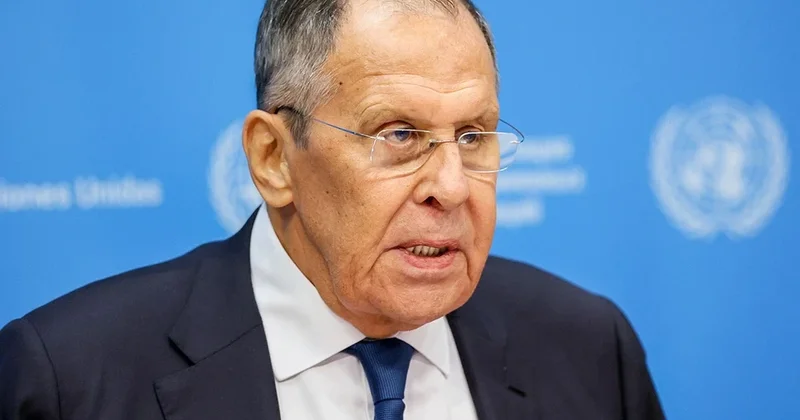 Lavrov Makrona cavab verdi: Ankoric razılaşmalarının taleyinə sən qərar vermirsən