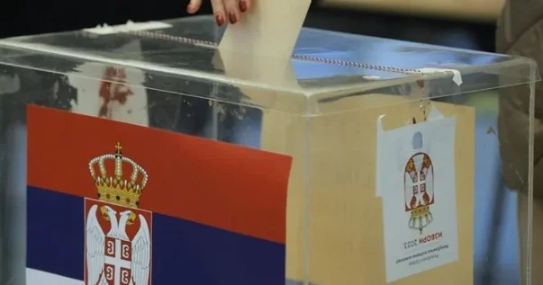 Vuçiç: Serbiyada dekabrda prezident seçkiləri keçiriləcək