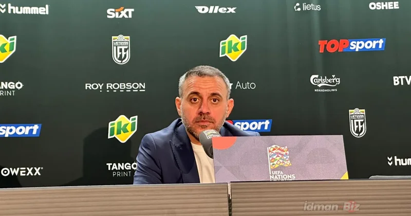 Ayxan Abbasov: “Futbolçular milli formanın dəyərini verdilər”