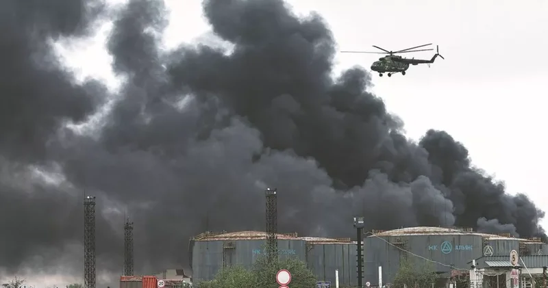 Дроны ВСУ ударили по нефтебазе в Луганске ВИДЕО