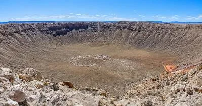 10 000 il əvvəlki krater TAPILDI