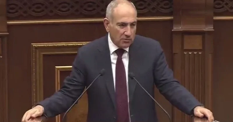 Paşinyan: Ermənistan ordusunun sərhədlərindən kənarda həll etməli heç bir vəzifəsi yoxdur