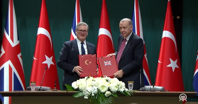 Türkiyə Britaniya ilə 20 ədəd qırıcı tədarükünə dair müqavilə imzaladı VİDEO