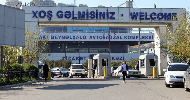 Onlarla taksi sürücüsü avtovağzalda gecələyir VİDEO