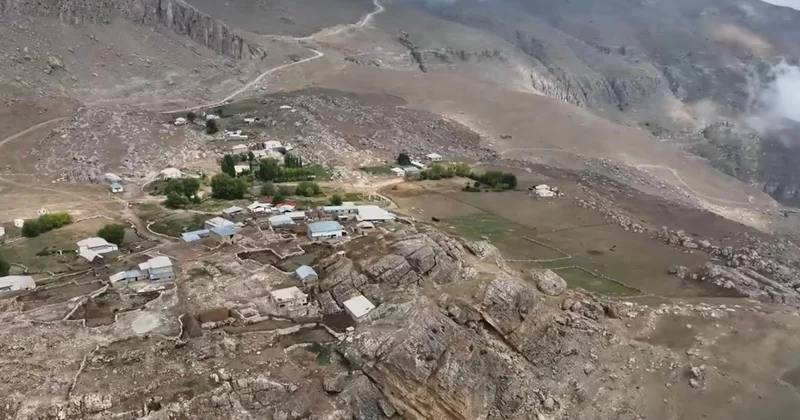Quba rayonunun ən qədim və ən hündür kəndlərindən biri Qrıza səyahət