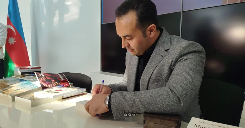 Şamil Ənvəroğlunun yeni kitablarının təqdimatı keçirilib FOTO