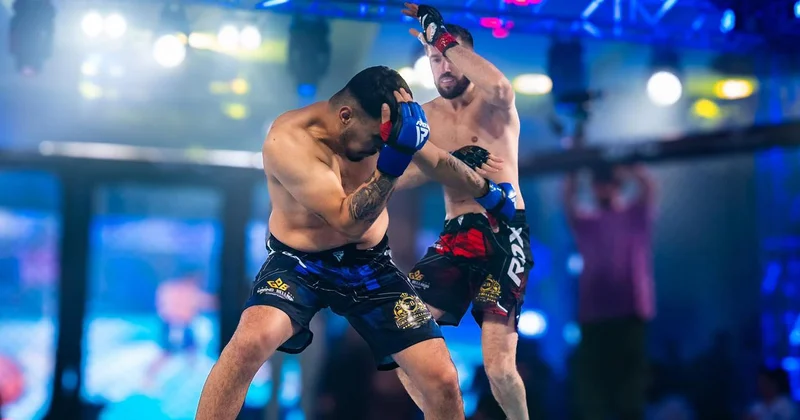 Алим Набиев одержал победу на международном турнире MMA, нокаутировав соперника в первом раунде (ФОТО)