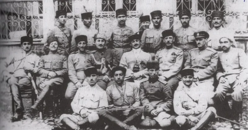 GÖRÜNƏN VƏ GÖRÜNMƏYƏN BAKININ HEKAYƏTLƏRİ Rafael Hüseynov yazır