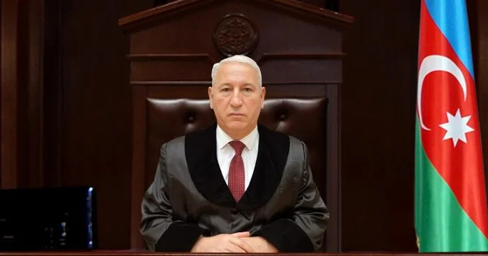 Ramiz Mehdiyevin hakim qohumu yola salınır
