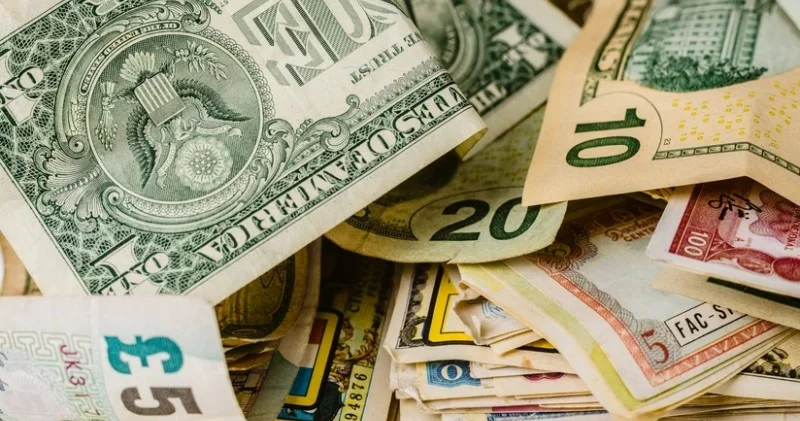 Həftənin ilk günündə VALYUTA: Bu gün dolların məzənnəsi...