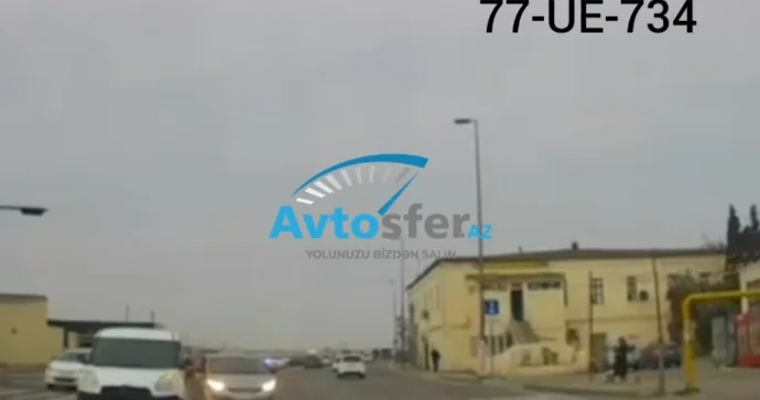 Qayda pozuntusu az qala qəzaya səbəb olacaqdı 77 UE 734 VİDEO