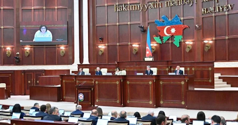 İnsanlarda deputatların belə eybəcər və qeyri etik açıqlama verə biləcəyinə inam formalaşıb