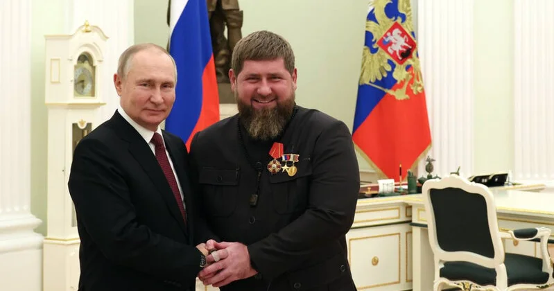 Kadırovdan Putinə tarixi jest