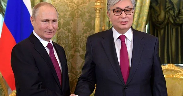 Putin Tokayevlə beynəlxalq siyasi gündəmdə olan məsələləri müzakirə edib