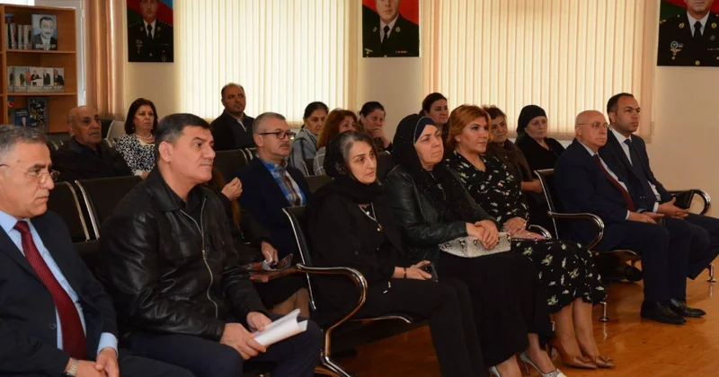 Vəkillər Xətai rayonunda vətəndaşlara hüquqi yardım göstəriblər