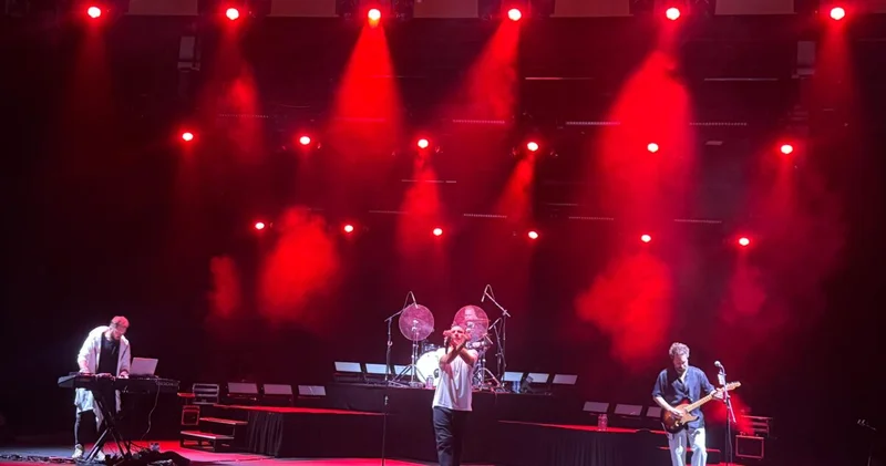 “Gripin” Bakıda unudulmaz konsert təqdim etdi FOTO