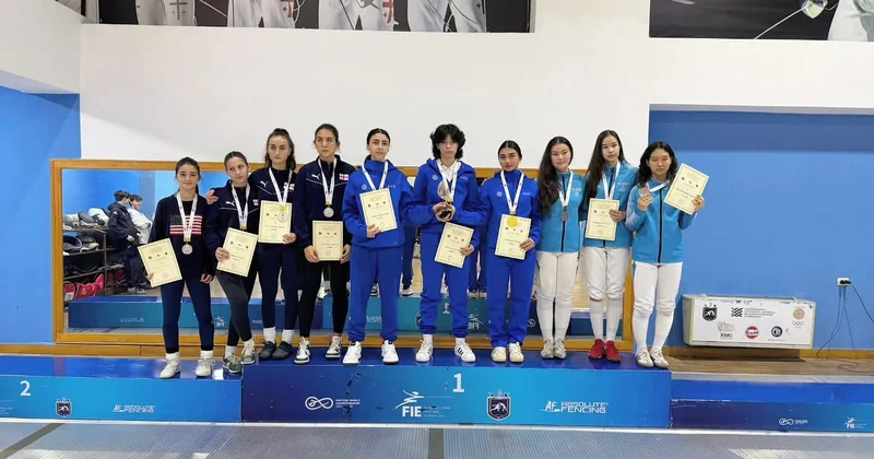 Beynəlxalq turnirdə 1 qızıl, 2 gümüş və 1 bürünc medal