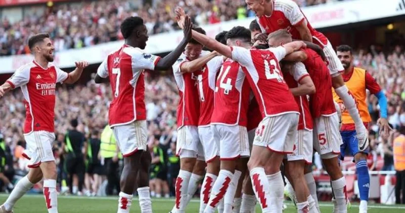 Arsenal Mançester Yunayted in unikal nailiyyətini təkrarladı