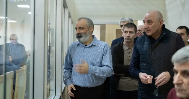 Bazu sümüyünü əzələ qatı ilə birlikdə çıxarıb, ömürlük şikəst qoyublar MƏHKƏMƏ