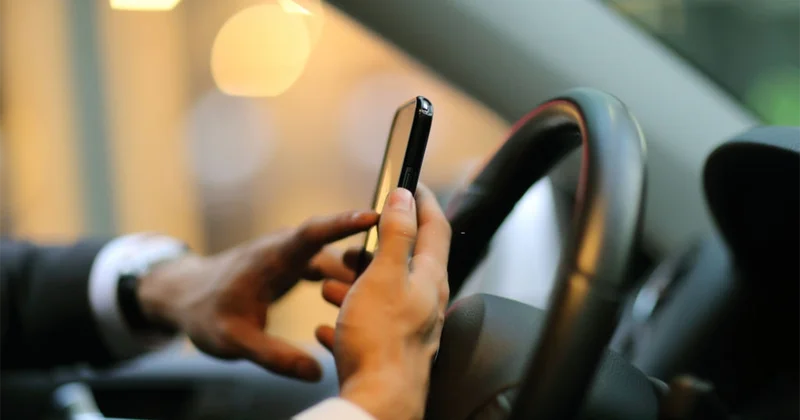 Maşında əlinizdəki telefonu kamera çəkə bilər Cəriməsi 50 manatdır