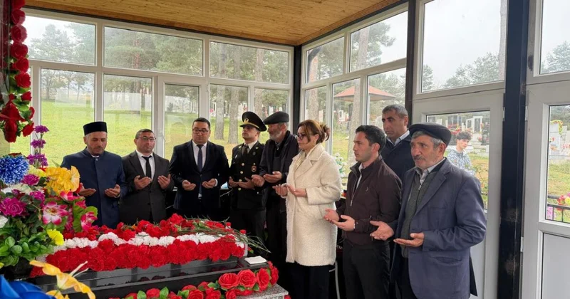 Gədəbəydə şəhid məzarları ziyarət olunub FOTOLAR