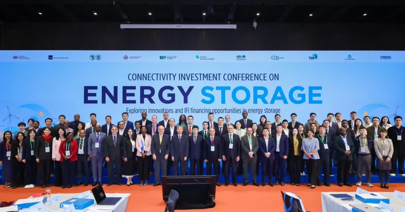 Azərbaycan Çində keçirilən beynəlxalq enerji konfransında təmsil olunub