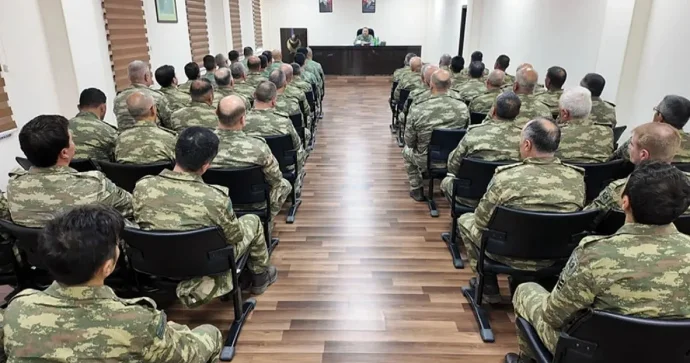 Hərbi vəzifəlilərin təlim toplanışları başa çatdı FOTOLAR