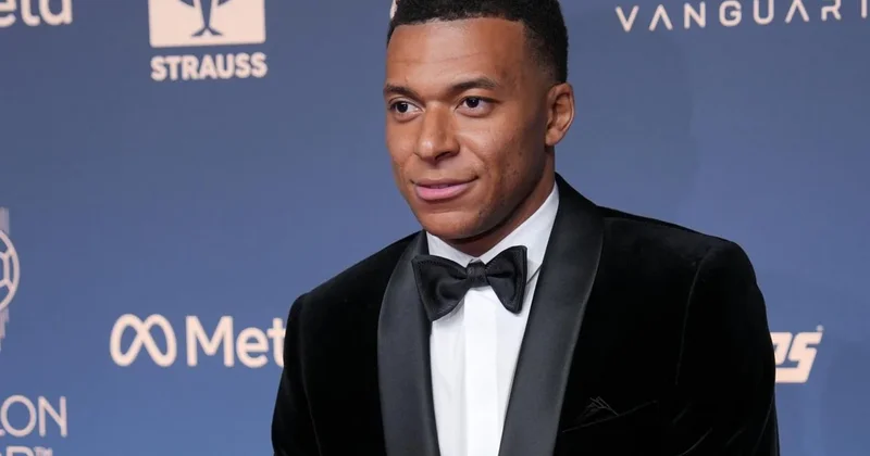 Çin xalqını təhqir etdiyi iddia olunan Mbappe sponsorlarını itirdi FOTO