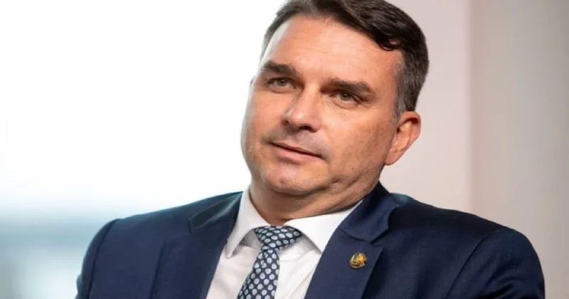 CNN: Bolsonaro seçkilərdə məğlub olduqdan sonra ailəsi ilə ABŞ a qaçıb