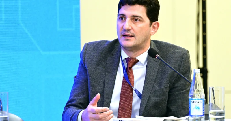 İrakli Xodeli: Rəqəmsal mühitdə texnologiyaları tənzimləyən tərəflərin məsuliyyəti müəyyənləşdirilməlidir