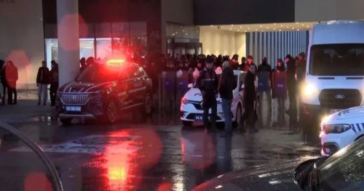 Türkiyədə daha bir bələdiyyədə ƏMƏLİYYAT: 37 nəfər saxlanıldı