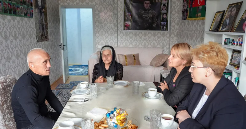 Şəhid Ümman Əmiraslanovun ailəsi ziyarət olunub