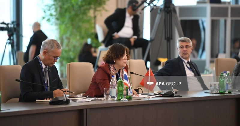 Bakı Forumunda süni intellekt dövründə mədəniyyətlərarası dialoqun gücləndirilməsi müzakirə olunub FOTO