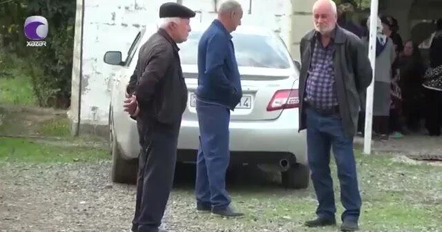 Salyanda ailə faciəsi anası, atası və qardaşı arvadını bıçaqladı (Video)