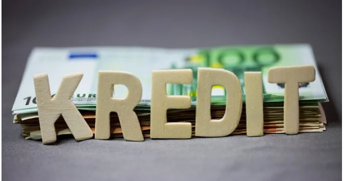 Azərbaycan bankları hər ay komissiyadan nə qədər qazanır? QRAFİK
