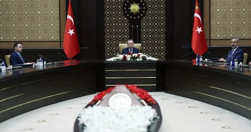 Ərdoğan yüksək səviyyədə qapalı toplantı keçirdi Hakan Fidan və kəşfiyyat rəhbəri də qatıldı