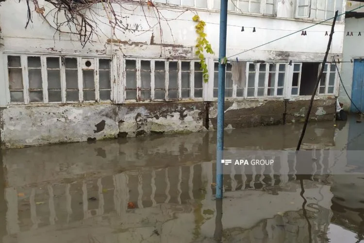 Qubada güclü yağış fəsadlar törətdi FOTO