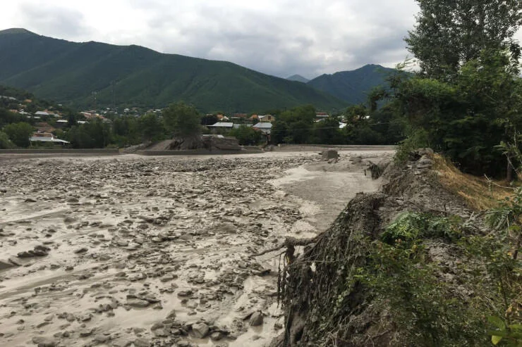 Qubanın kəndini su basdı KONKRET