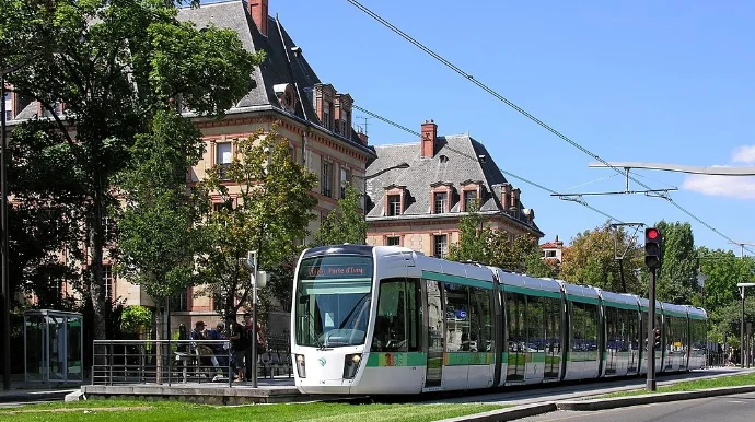 Parisin avtobus zolaqları: bizimkindən fərqi nədir? FOTO