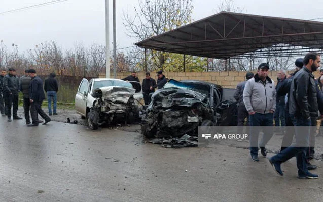 Sabirabadda ağır qəza 3 nəfər öldü Fotolar