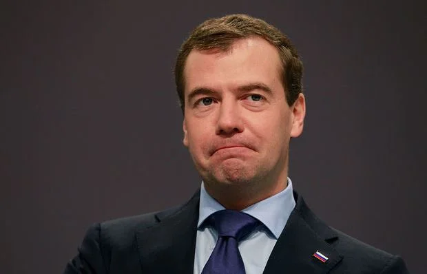 Medvedev nüvə silahının istifadəsi riskinin yüksək olduğunu açıqlayıb