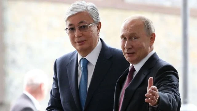 Putin və Tokayev strateji tərəfdaşlığa dair bəyanat imzaladılar