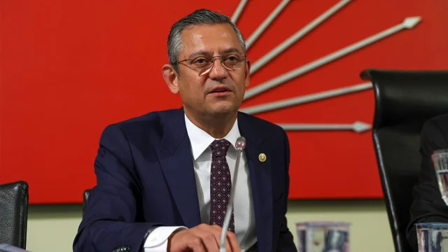 CHP sədrinə icazə verildi Həbsdəki sədrlə görüşmək üçün