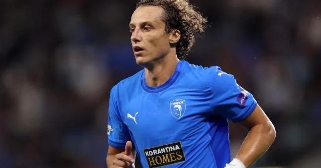 David Luiz Pepedən sonra ikinci oldu