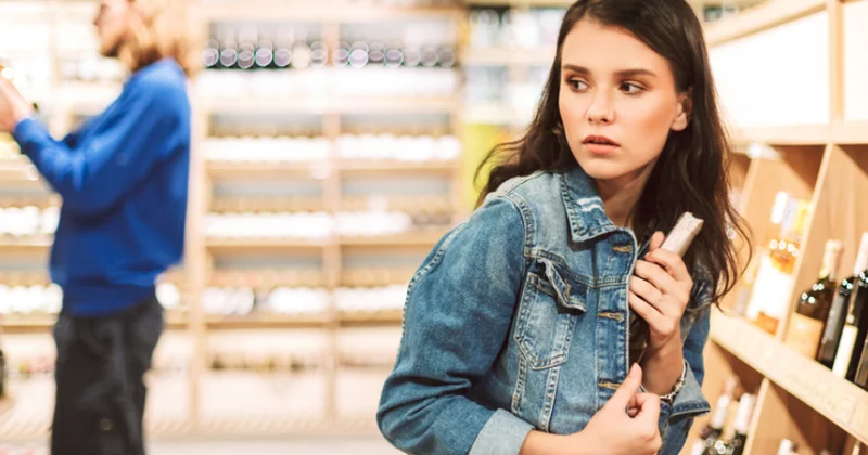 Oğurluğa vadar edən gizli xəstəlik barədə xəbərdarlıq: Psixoterapevt ciddi riskləri açıqladı