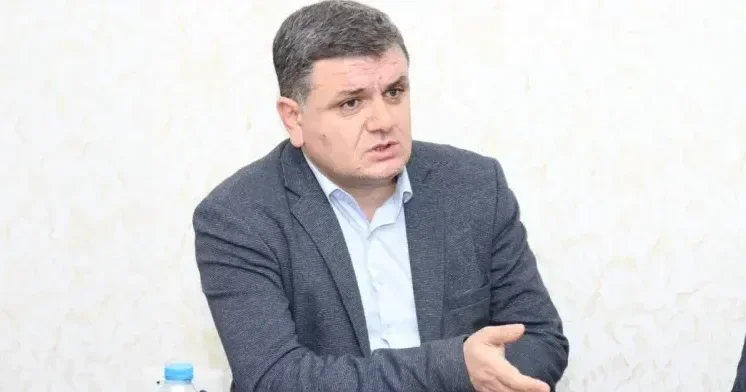 Metroda məsafəyə uyğun olaraq 20, 30 və ya 40 qəpik ödəyəcəyik AÇIQLAMA