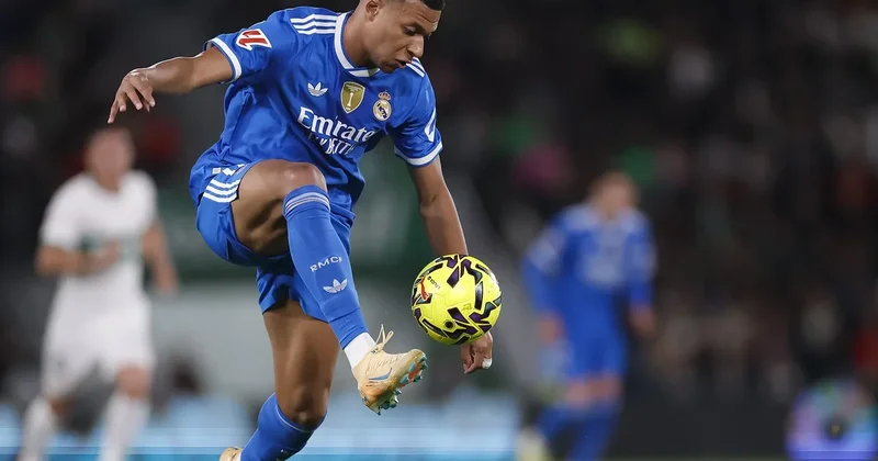 “Real Madrid” tarixində ilk dəfə səhmlərinin bir hissəsinin satışını müzakirəyə çıxarır