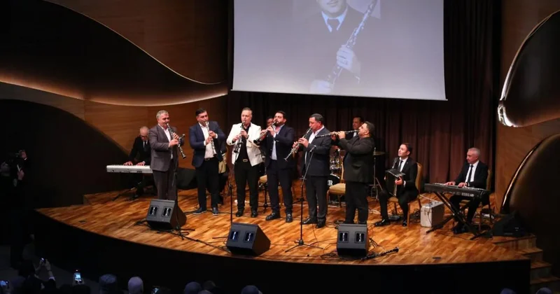 Tanınmış klarnet ifaçısı Əşrəf Əşrəfzadənin 85 illik yubileyinə həsr olunan gecə keçirilib FOTO