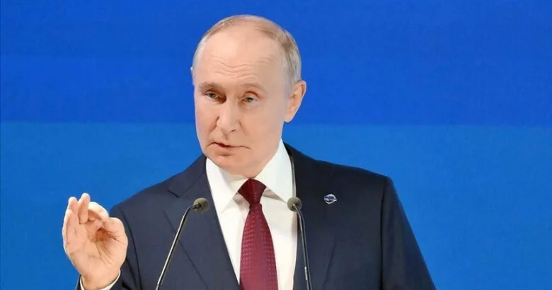 Putin Bişkekdə KTMT sammitinin keçiriləcəyi yerə gəlib